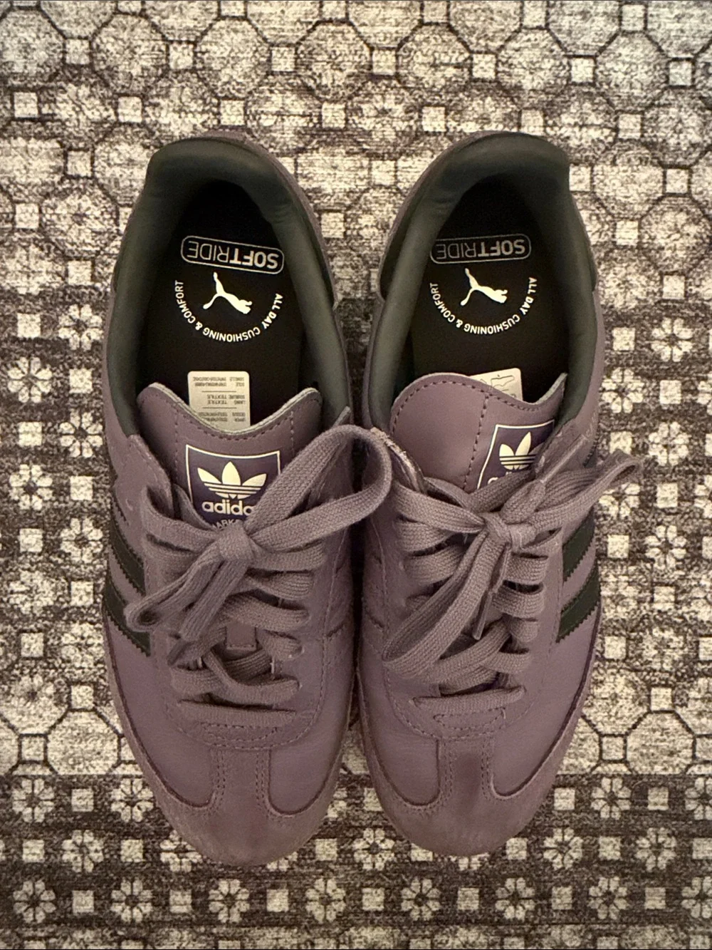 adidas Men’s Lavender Leather Sneakers with Black Stripes